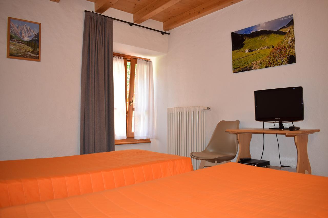 Italo-Svizzero Hotel Chiavenna Exterior foto